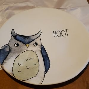Rae dunn hoot large plate
